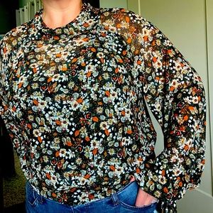 FREE PEOPLE size xl blouse sheer back, lined in front, elastic waist band